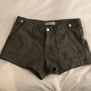 ABERCROMBIE: Army Green Shorts